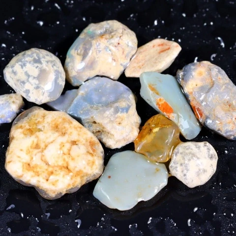 Lightning Ridge Dark Opal parcel Rough 042