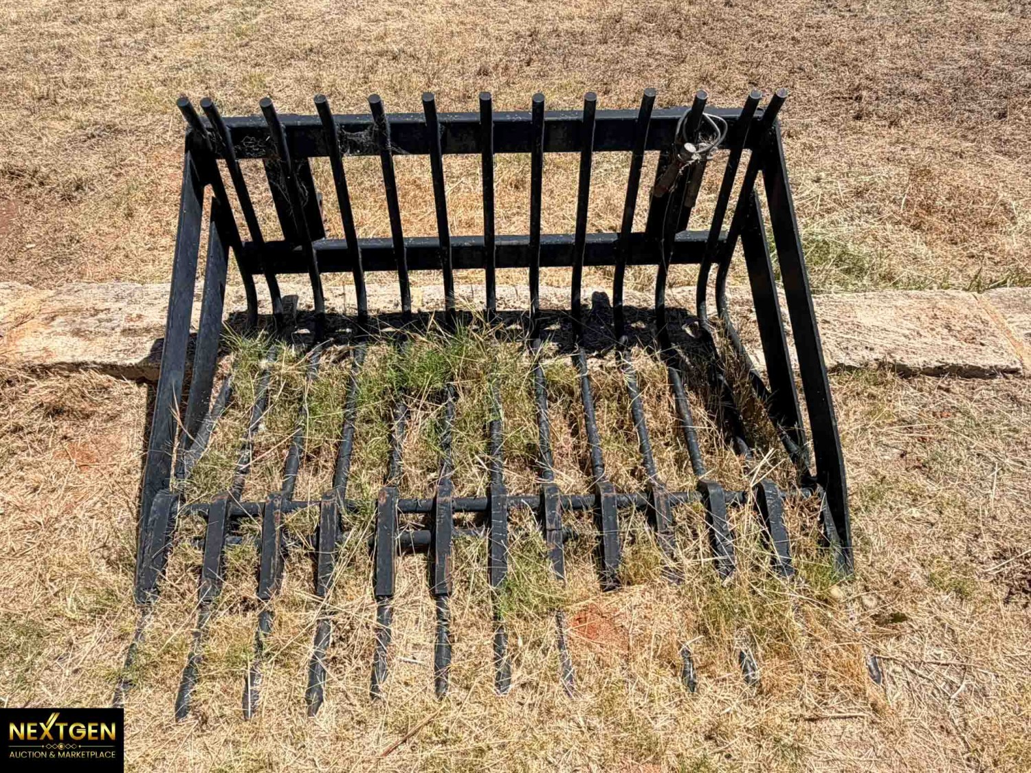 Rake bucket attachment | NextGen Auctions & Marketpl...