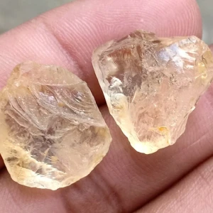 2ct Citrine Rough Parcel 2232641
