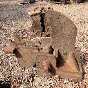 Excavator tree shear attachement NG007