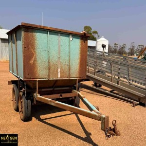 Sheep feedout trailer