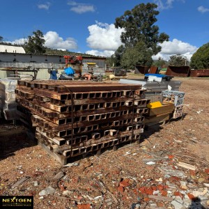 Pallet of steel tubing 50x50mm