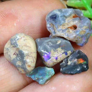 14ct Lighting Ridge Dark opal rough parcel F522