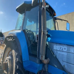 New Holland 8870