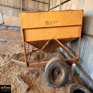 Sheep feedout trailer