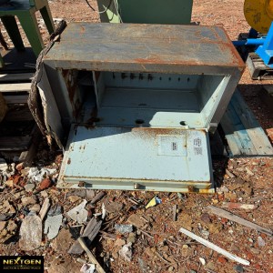 Vintage Safe Open with no key 0092