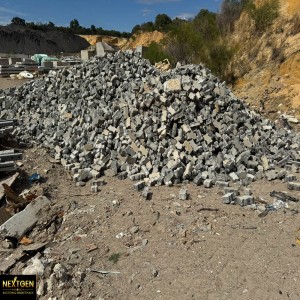 Five 5 ton lot of grey recycled loose bricks