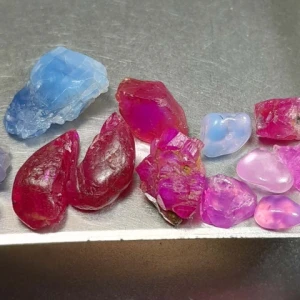 18ct Rough Ruby and Sapphire