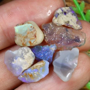 11ct Lighting Ridge Dark opal rough parcel F529