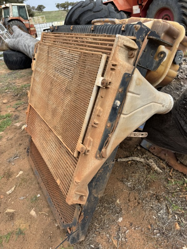 Fl150 Loader Radiator NextGen Auctions & Marketplace | Freightliner FLX Ra...